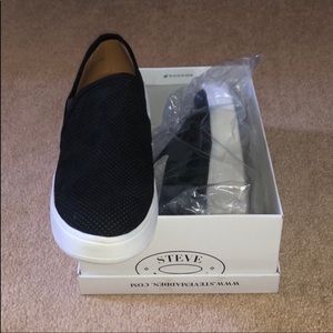Steve Madden Platform Slip Ons